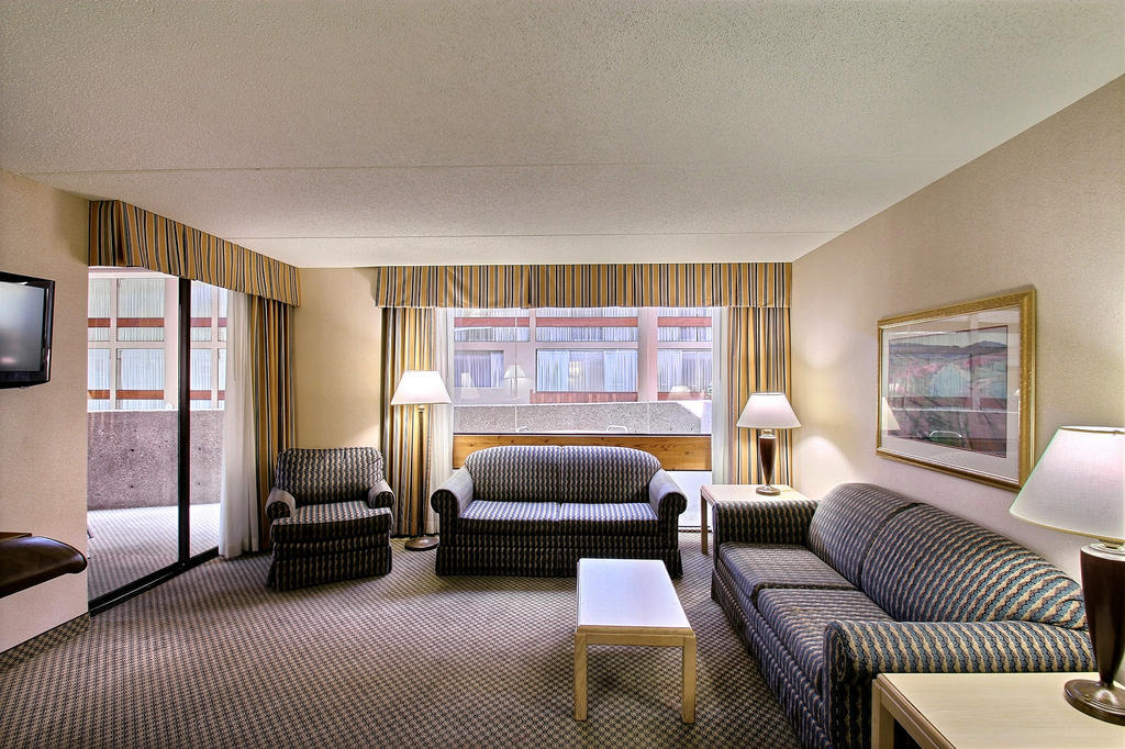 Hotel Muscatine Eksteriør billede