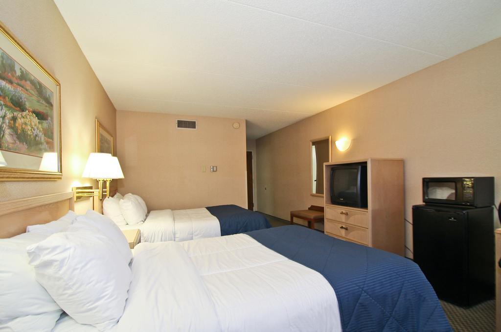 Hotel Muscatine Eksteriør billede