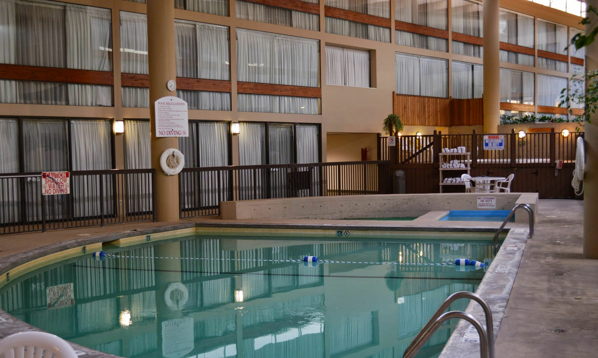 Hotel Muscatine Eksteriør billede